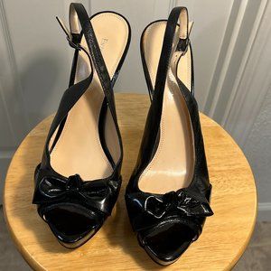 Enzo Angioni black patent & leather peep toe sling back pumps with bow